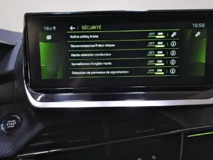 Photo 28 Peugeot 208  PureTech 100 S&S EAT8