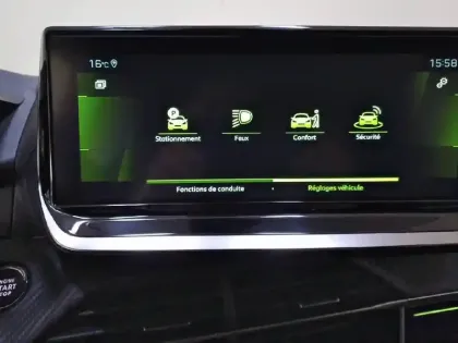 Photo 27 Peugeot 208  PureTech 100 S&S EAT8