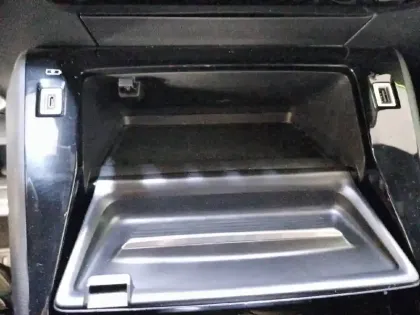 Photo 25 Peugeot 208  PureTech 100 S&S EAT8