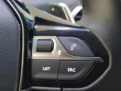 Photo 28 Peugeot 3008  Hybrid 225 e-EAT8