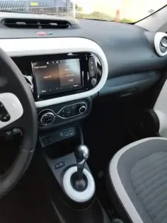 Photo 9 Renault Twingo  III Achat Intégral - 21