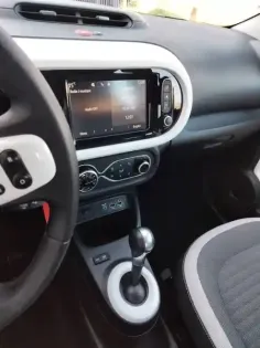 Photo 11 Renault Twingo  III Achat Intégral - 21