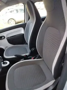 Photo 8 Renault Twingo  III Achat Intégral - 21