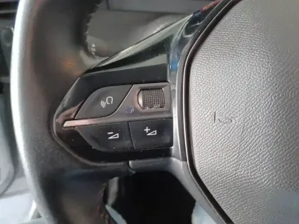 Photo 22 Peugeot 208  BlueHDi 100 S&S BVM6