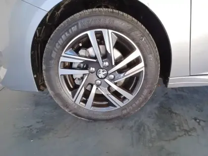 Photo 5 Peugeot 208  BlueHDi 100 S&S BVM6