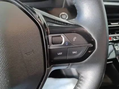 Photo 23 Peugeot 208  BlueHDi 100 S&S BVM6