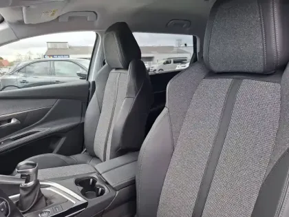 Photo 41 Peugeot 5008  BlueHDi 130ch S&S BVM6