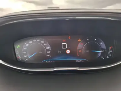 Photo 24 Peugeot 5008  BlueHDi 130ch S&S BVM6