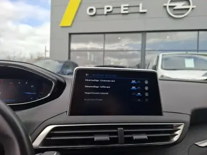 Photo 40 Peugeot 5008  BlueHDi 130ch S&S BVM6