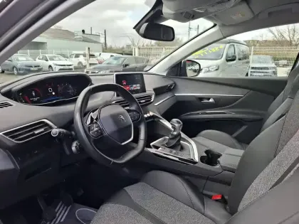 Photo 23 Peugeot 5008  BlueHDi 130ch S&S BVM6