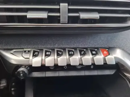 Photo 29 Peugeot 5008  BlueHDi 130ch S&S BVM6