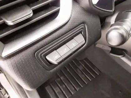 Photo 20 Renault Clio  E-Tech hybride 145