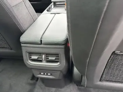 Photo 102 Renault Austral  E-Tech full hybrid 200 GSR2