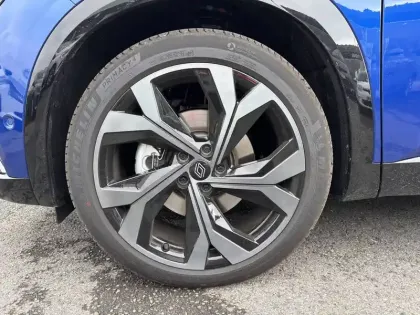 Photo 54 Renault Austral  E-Tech full hybrid 200 GSR2