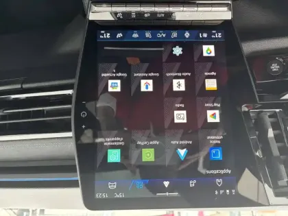 Photo 78 Renault Austral  E-Tech full hybrid 200 GSR2