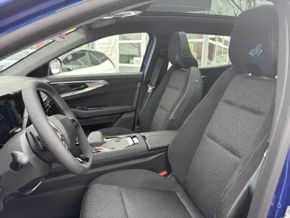 Photo 25 Renault Austral  E-Tech full hybrid 200 GSR2