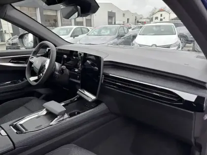 Photo 101 Renault Austral  E-Tech full hybrid 200 GSR2