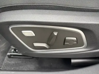 Photo 30 Renault Austral  E-Tech full hybrid 200 GSR2