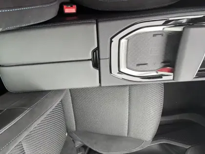 Photo 37 Renault Austral  E-Tech full hybrid 200 GSR2