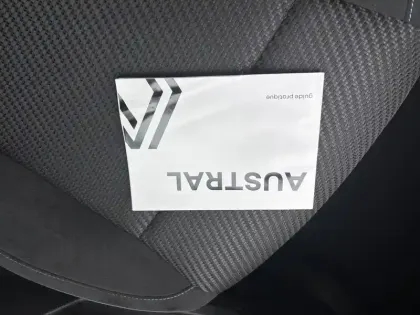 Photo 126 Renault Austral  E-Tech full hybrid 200 GSR2