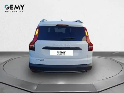 Photo 34 Dacia Jogger  Hybrid 140 7 places