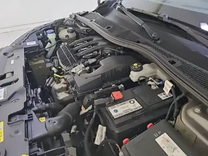 Photo 15 Peugeot 208 Gén. II Ph1 NG Like 5