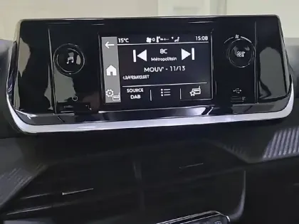 Photo 46 Peugeot 208  PureTech 75 S&S BVM5