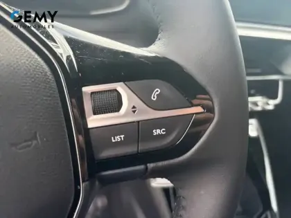 Photo 13 Peugeot 2008  Electrique 54 kWh 156 ch