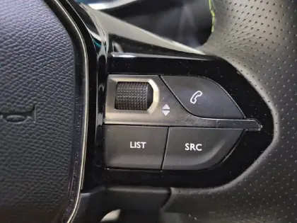 Photo 29 Peugeot 2008 Gén. II Ph1 NG GT 5