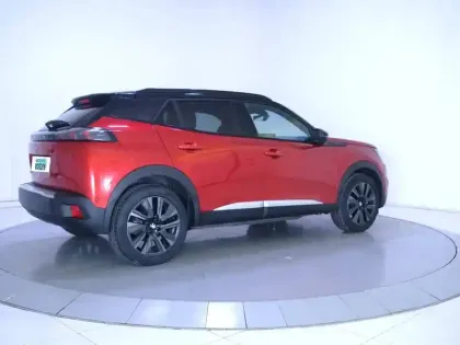 Photo 5 Peugeot 2008 Gén. II Ph1 NG GT 5