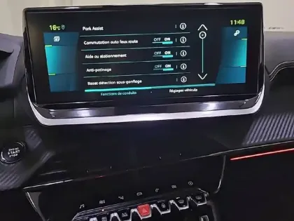 Photo 21 Peugeot 2008 Gén. II Ph1 NG GT 5