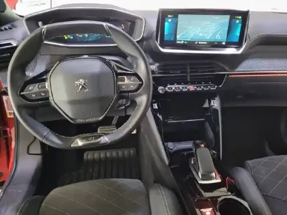 Photo 8 Peugeot 2008 Gén. II Ph1 NG GT 5