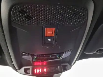 Photo 26 Peugeot 2008 Gén. II Ph1 NG GT 5