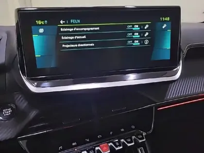 Photo 23 Peugeot 2008 Gén. II Ph1 NG GT 5