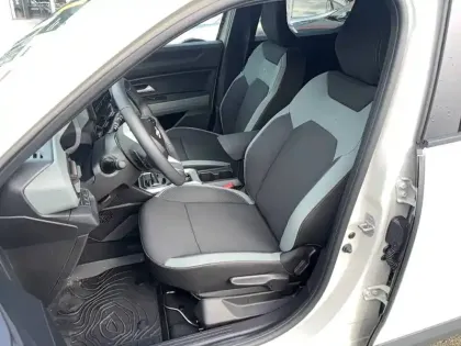 Photo 8 Dacia Duster  Hybrid-G 150 4x4