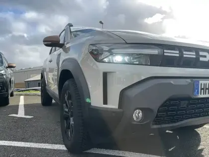 Photo 19 Dacia Duster  Hybrid-G 150 4x4