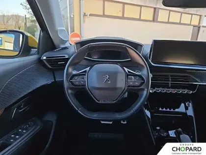 Photo 15 Peugeot 208 Gén. II Ph1 NG Roadtrip 5