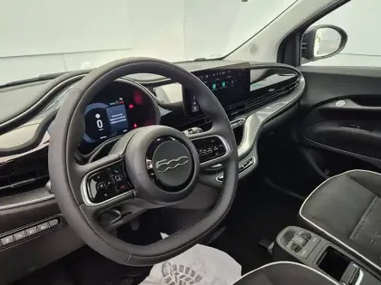 Photo 11 Fiat 500  e 118 ch