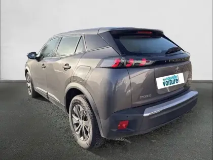 Photo 50 Peugeot 2008  PureTech 100 S&S BVM6