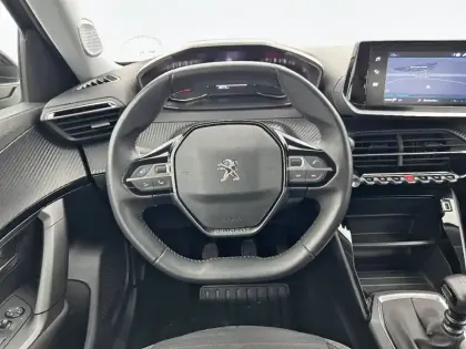 Photo 74 Peugeot 2008  PureTech 100 S&S BVM6
