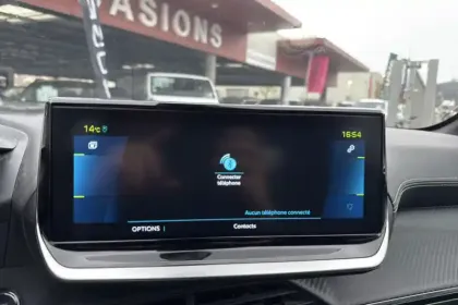 Photo 19 Peugeot 208  Electrique 50 kWh 136ch