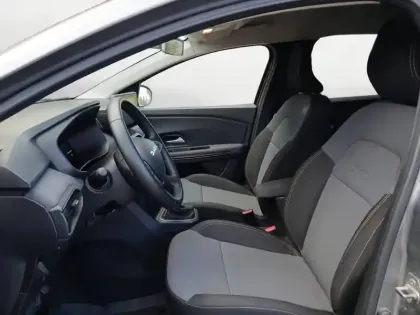 Photo 11 Dacia Jogger  Hybrid 140 7 places GSR2