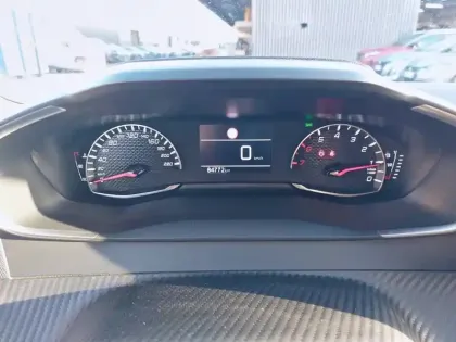 Photo 49 Peugeot 208  BlueHDi 100 S&S BVM6