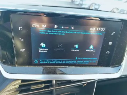 Photo 58 Peugeot 208  BlueHDi 100 S&S BVM6