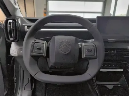 Photo 8 Citroën C3 Aircross  Hybride 145 e-DCS6