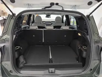 Photo 5 Citroën C3 Aircross  Hybride 145 e-DCS6