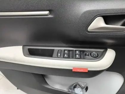 Photo 19 Citroën C3 Aircross  Hybride 145 e-DCS6