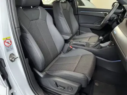 Photo 12 Audi Q3  Sportback 35 TFSI 150 ch S tronic 7