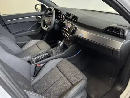 Photo 7 Audi Q3  Sportback 35 TFSI 150 ch S tronic 7