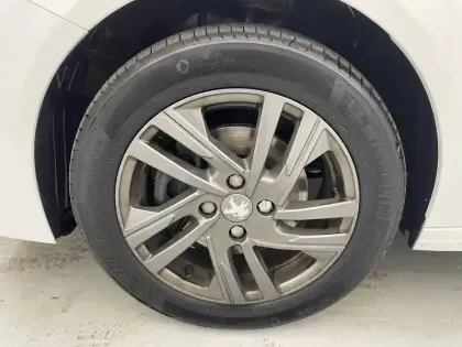 Photo 16 Peugeot 208 Gén. II Ph1 NG Style 5